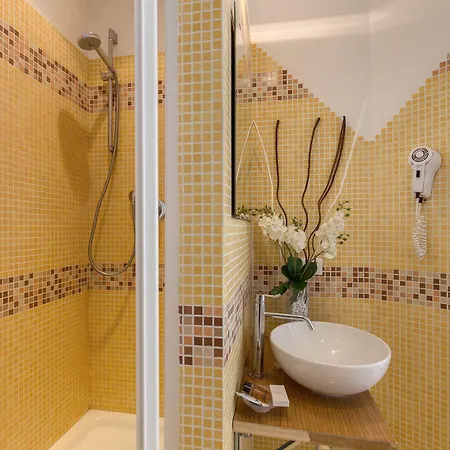 Residenza Romantica Πανσιόν 2*