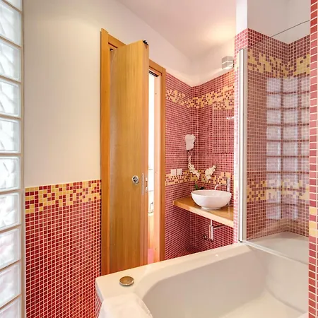 بيت ضيافة Residenza Romantica 3*