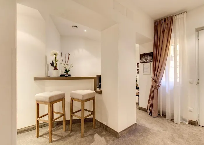 Konukevi Residenza Romantica Roma