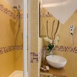 Residenza Romantica Konukevi 3*