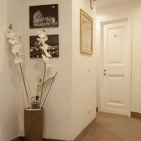 Residenza Romantica 3* Rome